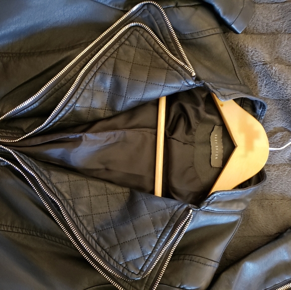 🌼FAUX LEATHER JACKET🌼 - Picture 7 of 10